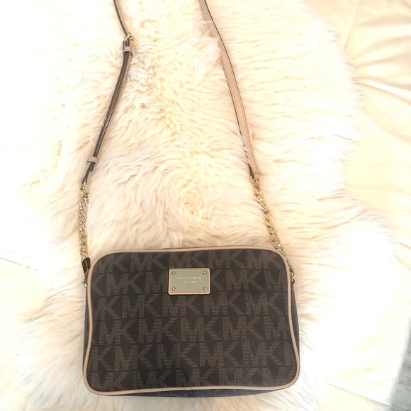 Michael Kors crossbody bag - Picture 2 of 9